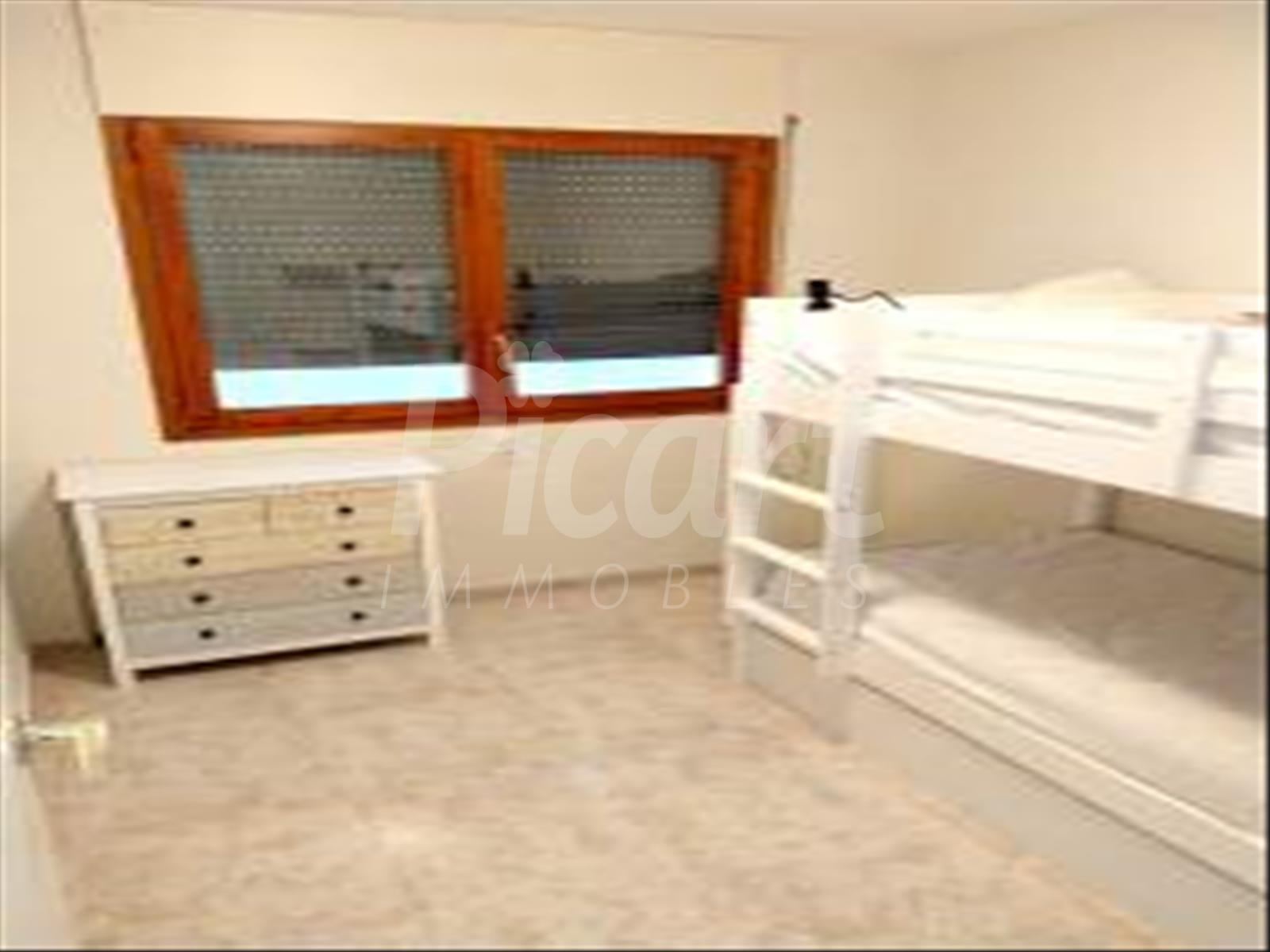 APPARTEMENT A ENCAMP